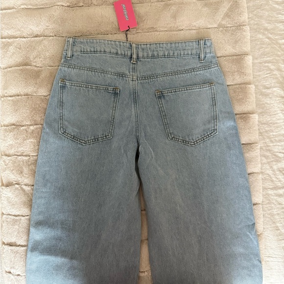 Edikted Raelynn Washed Low Rise Jeans - Picture 3 of 6